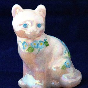 Fenton Pink Iridescent Cat